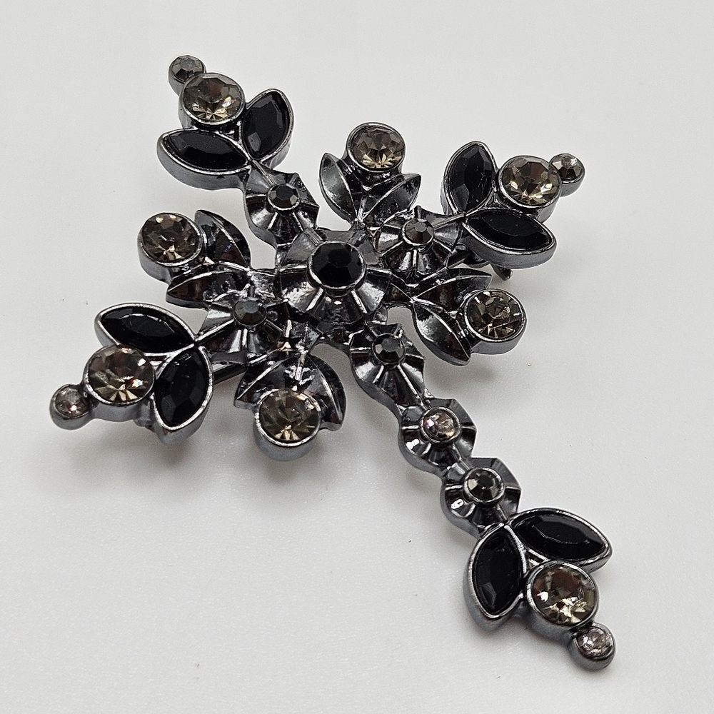VINTAGE Anne Klein Gunmetal Black Rhinestone Elegant Cross Brooch Pin